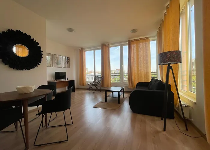 New Nr6 Self Checkin Oldcity Center Paid Parking With Lift Timişoara